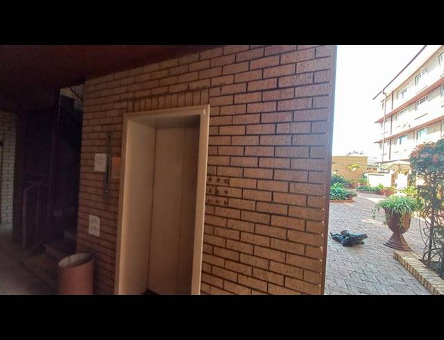 2 BEDROOM APARTMENT FOR SALE IN PRETORIA GARDENS